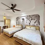H\'Homestay Quan 1 - N17